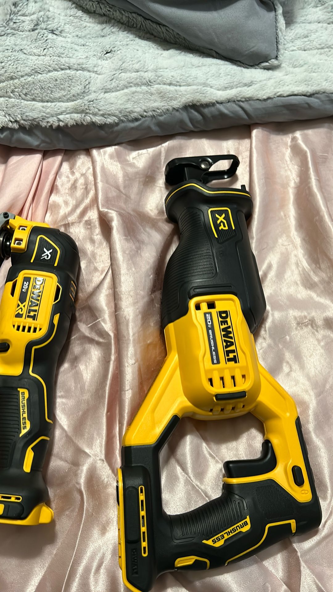 Dewalt XR 20v Brushless Sawzall And multi Tool Brand new never used