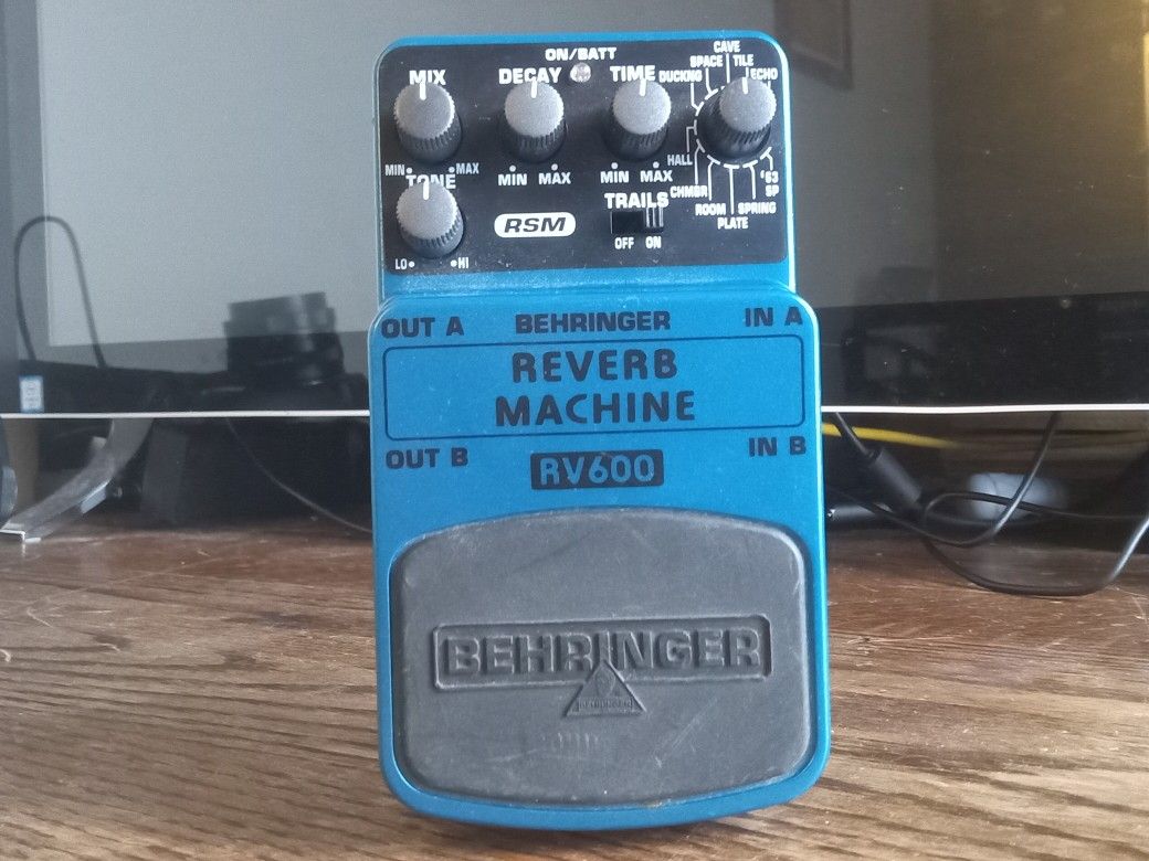 Behringer RV600 Cheap Verbzilla Clone
