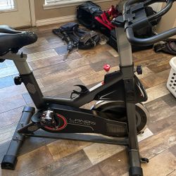 Lanos  Exercise Bike No Electronics  Used Pickup Only 