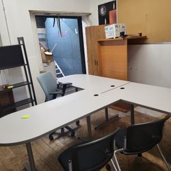 3 SET OFFICE TABLE, EXECUTIVE DESK, CONFERANCE TABLE (HOME92)
