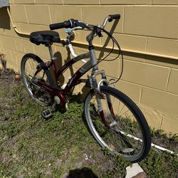 Bike - comes with lock and light