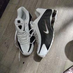 Nike Shox