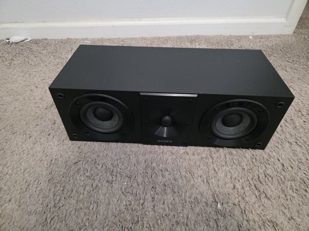 Sony SSCS8
Center Speaker