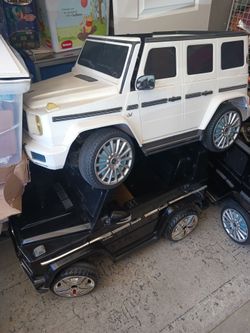 $60 each 3 MOTORIZED Mercedes KID'S CARS 3