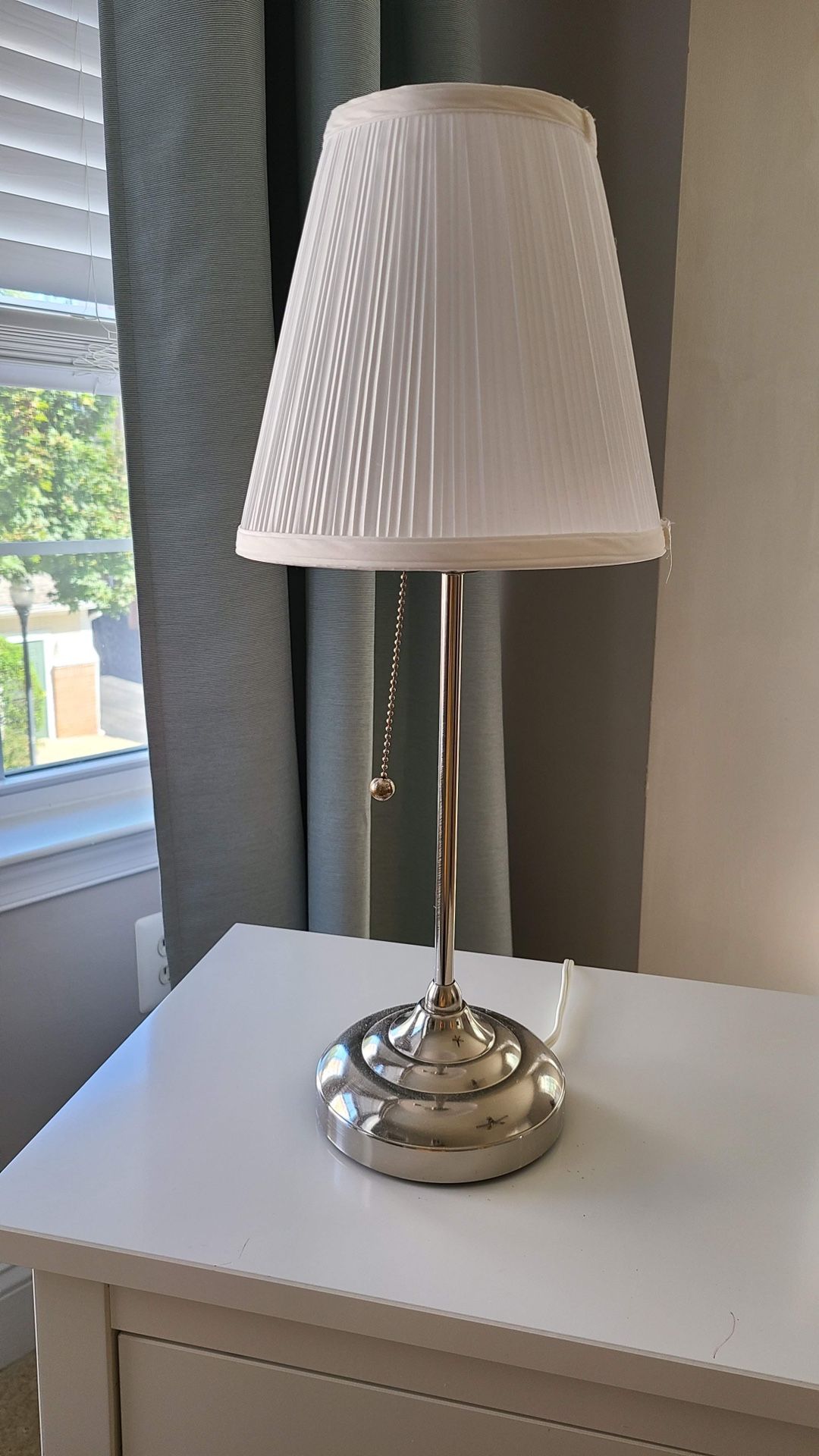 Table/desk lamp