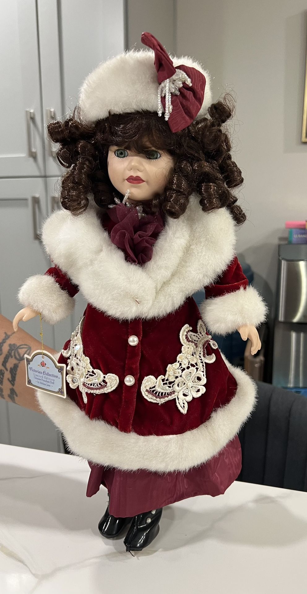 Victorian Collection Limited Edition Porcelain Doll by Melissa Jane Item NEW