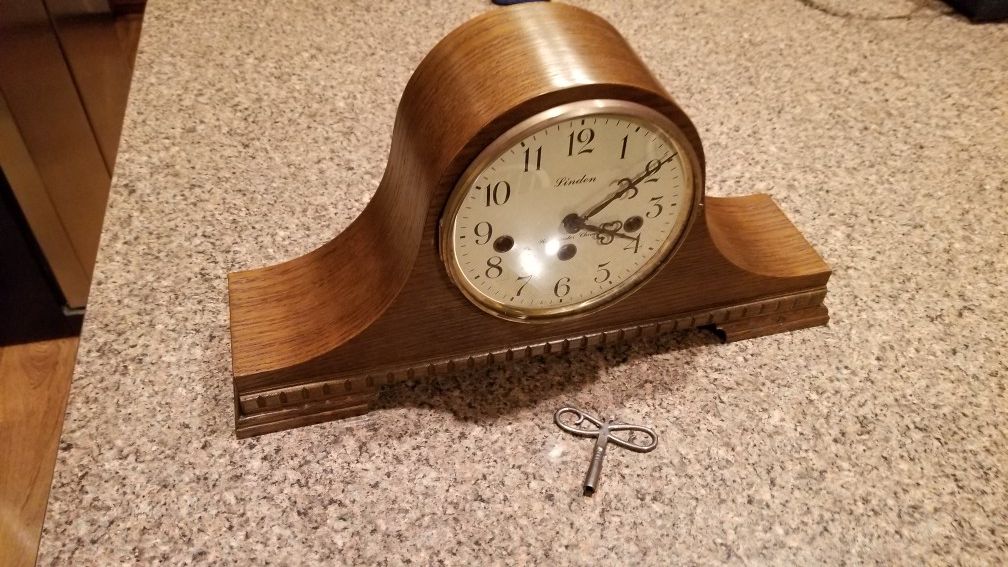 🕰VINTAGE LINDEN CUCKOO WESTMINSTER CHIME MANTLE CLOCK OBO$ West GERMAN WOOD 8 DAY #82 340-020