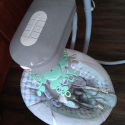 Baby Swin Clean and in good condition