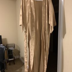 New silk robe medium