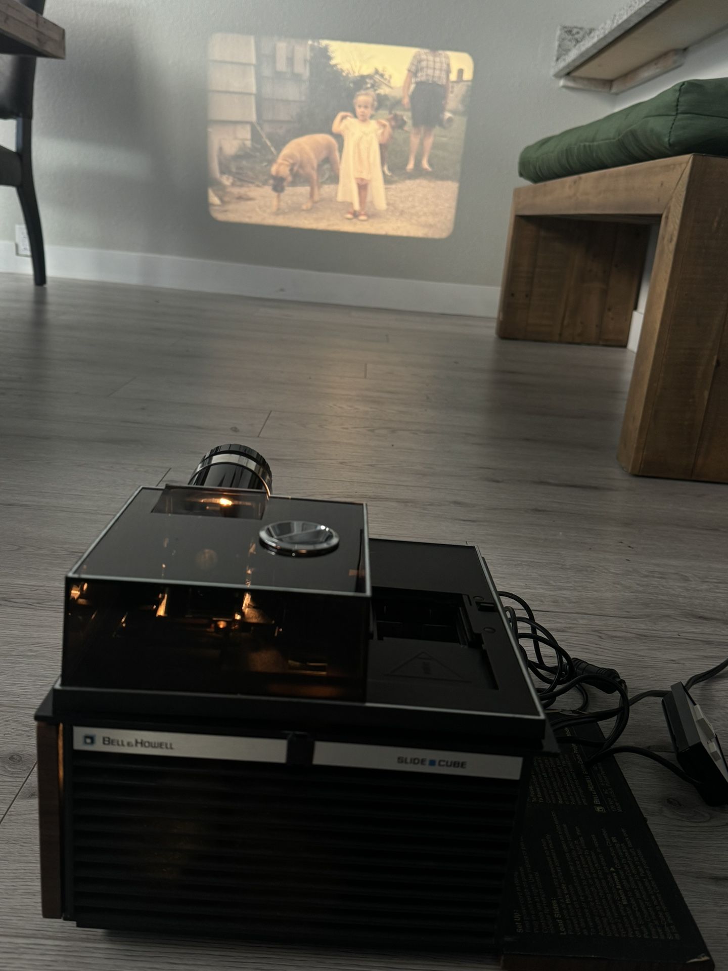 Vintage Slide Projector With 100s Of Slides
