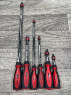 Mac Tools Locking Hand Drive Extension 6-Piece Custom Set (A1D028947)
