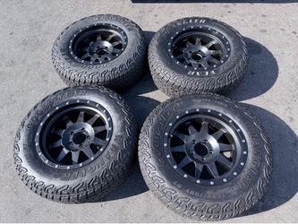 (4) 18” Method Wheels 265/70R18 Goodyear Wrangler - $1650