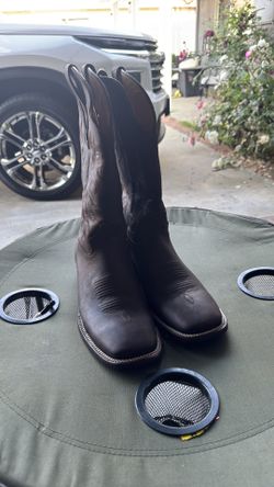 Mens custom boots size 12