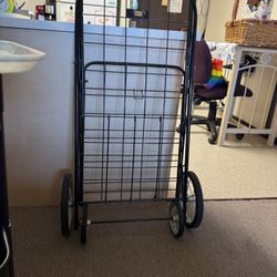 GROCERY CART. LAUNDRY CART. PRELOVED. GOOD CONDITION.  X LARGE.  