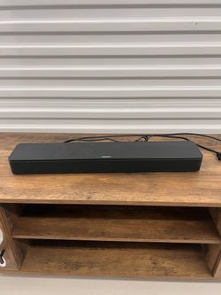 BOSE 300 series soundbar only LIKE NEW