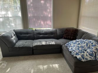 Must go! I’m moving in 3 day! Can’t fit my new apartment. Grey L sectional from Badcock