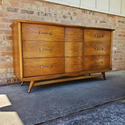 Mid Century Modern Walnut 9 Drawer Lowboy Dresser Credenza Vintage 