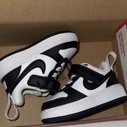 2C Nike Baby Shoes Black And White