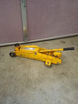 Floor jack