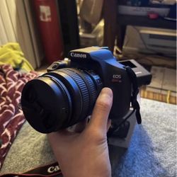 Canon Rebel T7