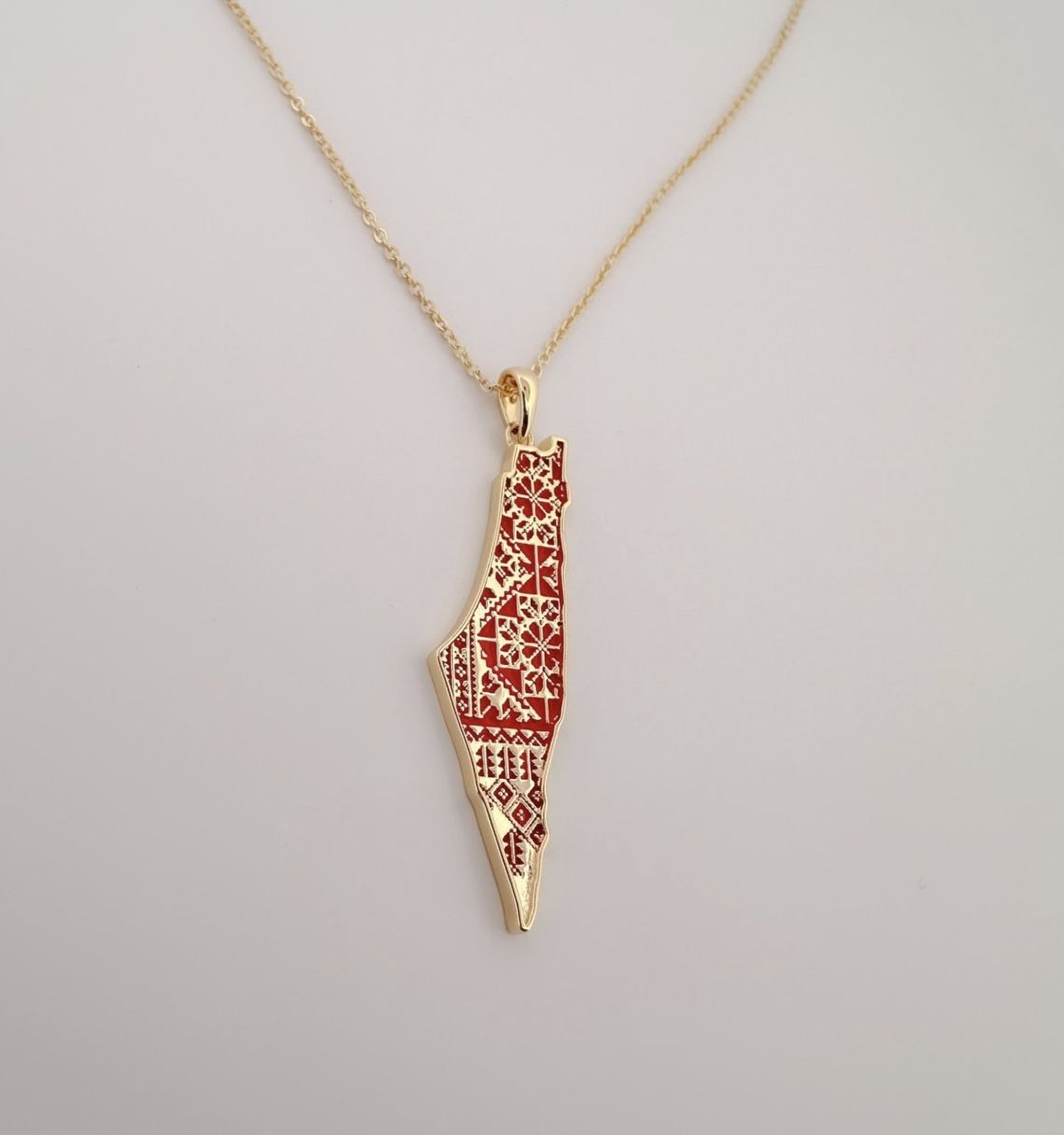 Gold Tatreez palestine shaped necklace