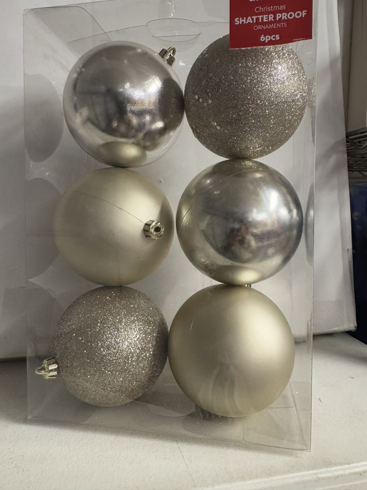 Christmas Shatterproof 6pc Ornament Set. NEW!