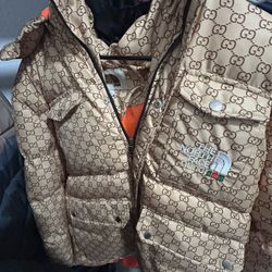 Gucci X North face L Men 