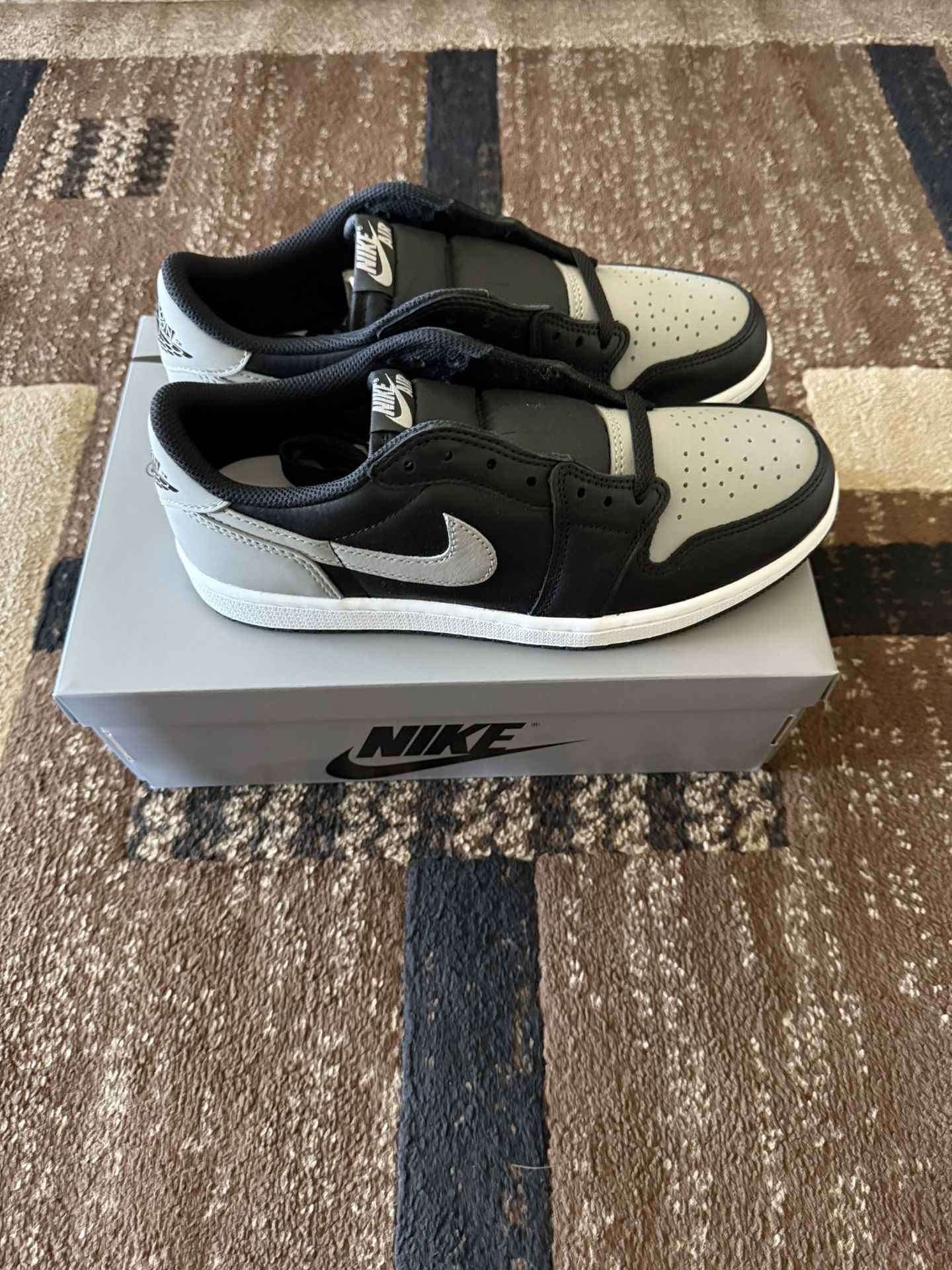 Jordan 1 Low Shadow Size 8.5