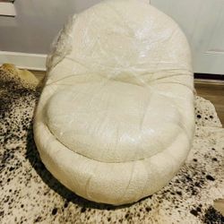 Swivel Round Barrel Chair