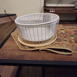 Fruit Bowl/ Strainer