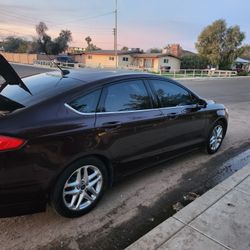 2013 Ford Fusion SE – Affordable, Upgraded, Ready to Drive! 🚗

Price: $2,500  