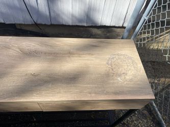 Tv stand, free!