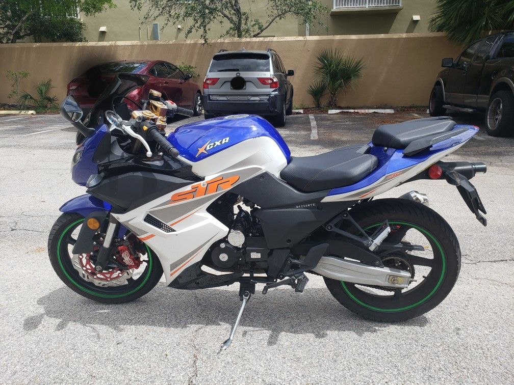 venom x22r 250cc