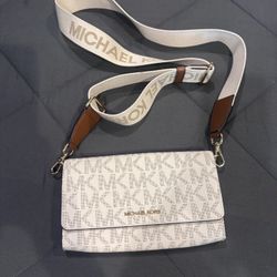 Mk Purses & Wallets