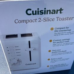Compact 2-slice toasts