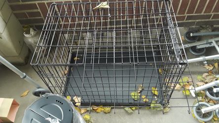 Folding crate 30