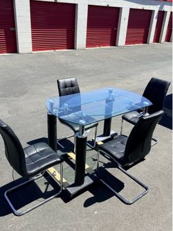 Dining set with coffee table