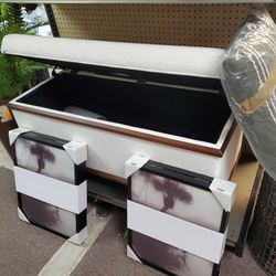 Storage Ottoman New 85.00ea