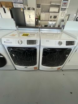 New Maytag Set 4.5 Cu Ft Washer and 7.3 Cu Ft Dryer Gas / 1 Years Warranty