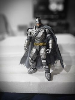 Armored Batman Dawn Of Justice Action Figure