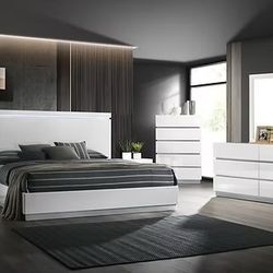 5 Pc Bedroom Set 