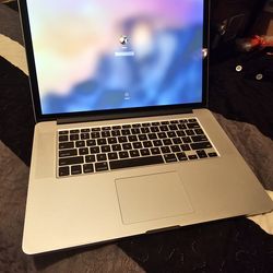 MacBook Pro Mid 2015 i7 16gb Ram Retina
