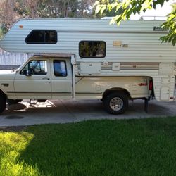 10 Ft Lance Camper 