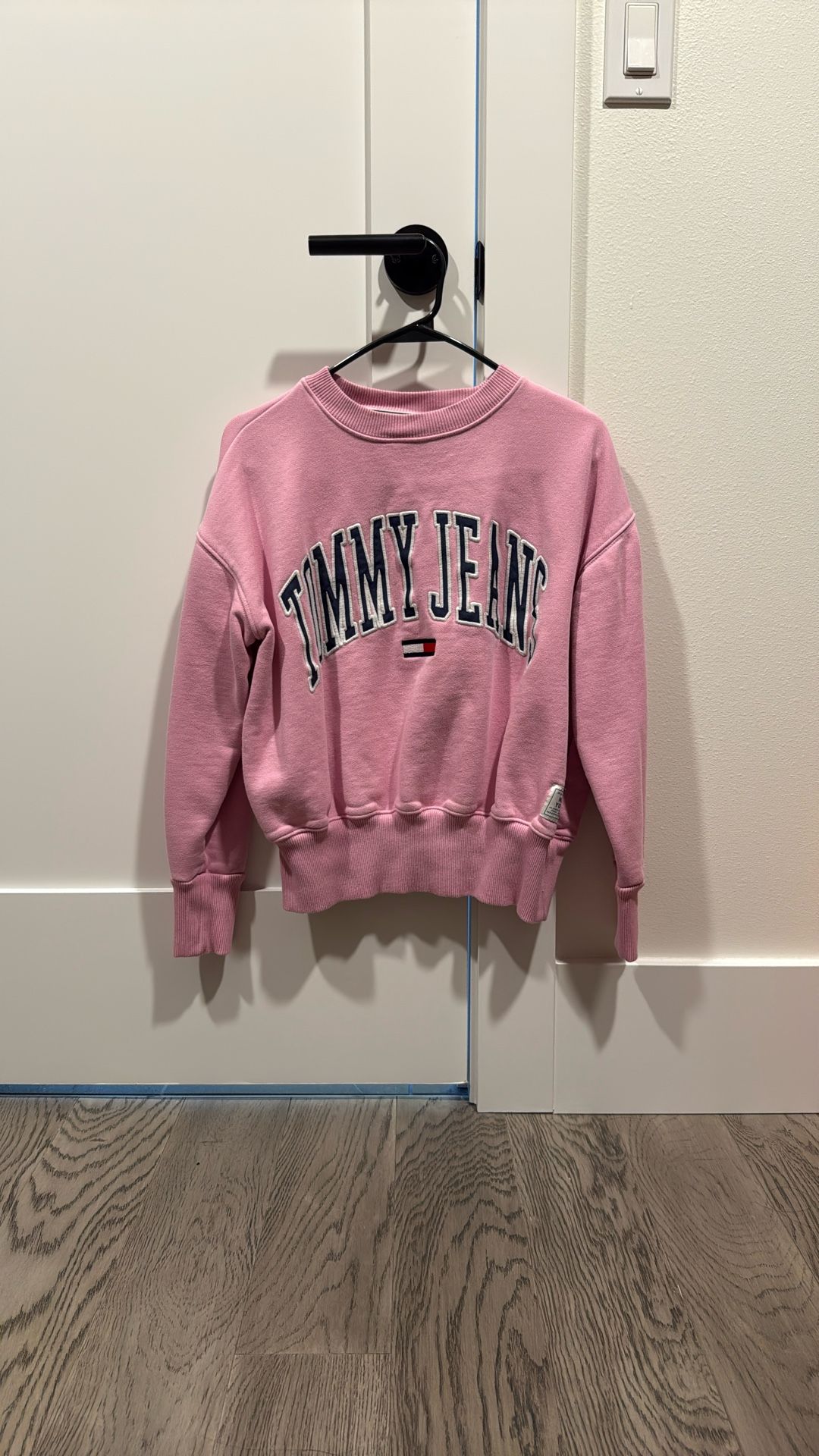 Tommy Women Sweatshirt 