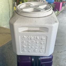 Dog Food Container 