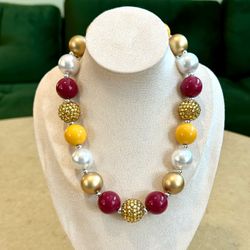🟡 Awesome vintage chunky burgundy red yellow gold pearl colored necklace
