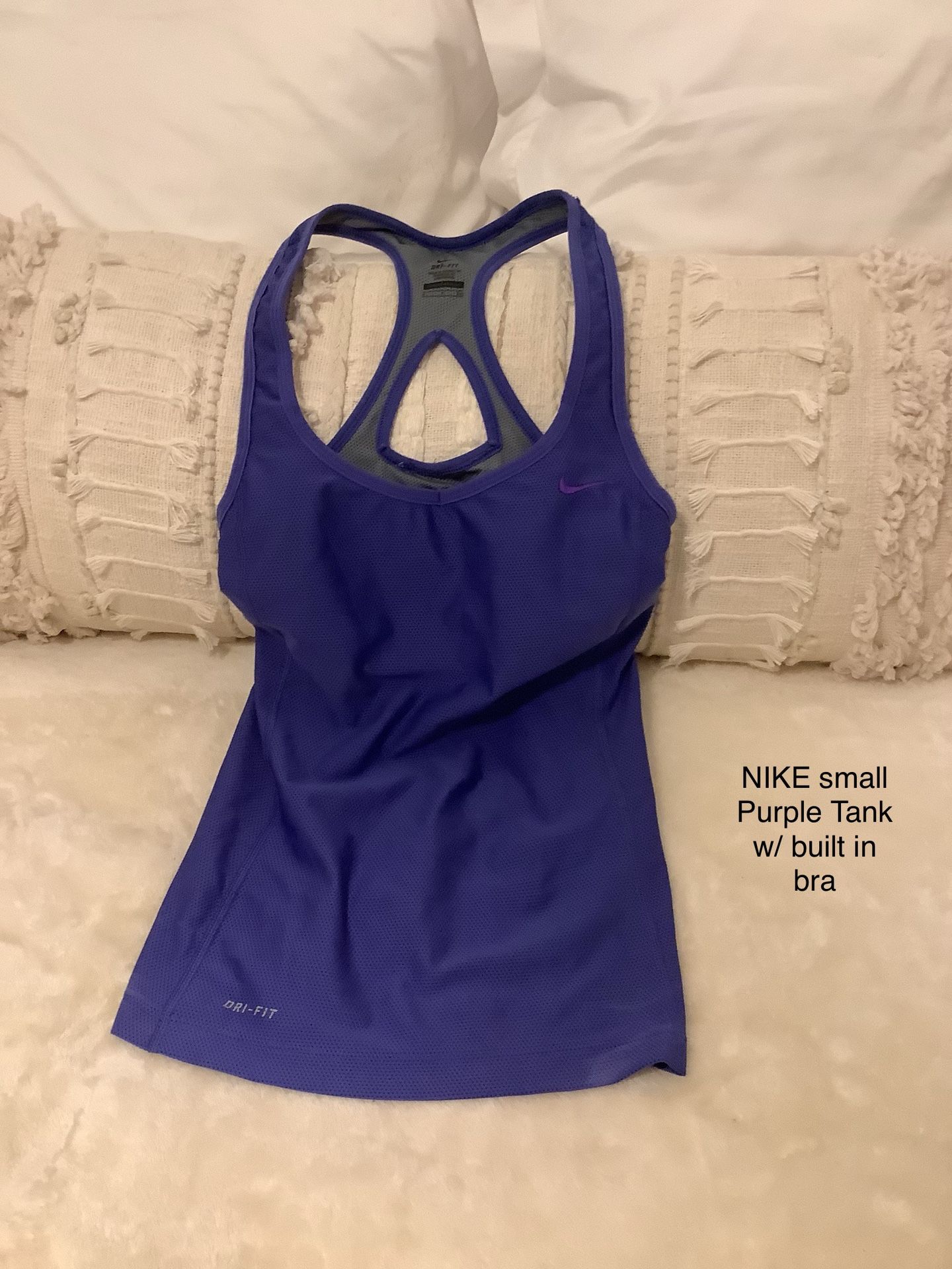 NIKE small Purple/teal Tank