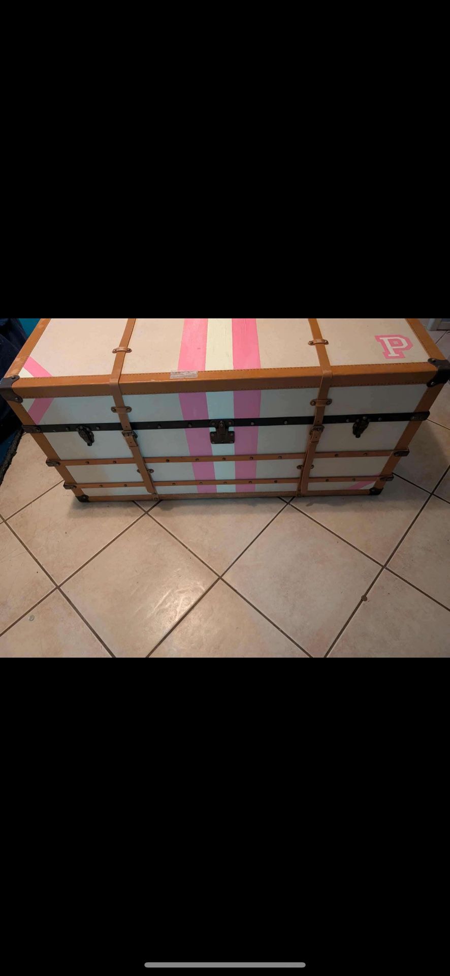 Very Rare Victoria Secret Secret Trunk 