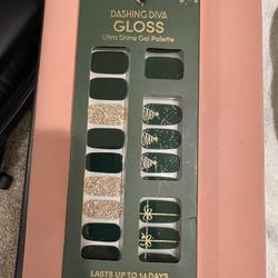 Dashing Diva Gloss Ultra Shine Gel Palette 