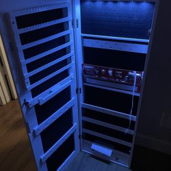 Jewelry shelf with mirror and lighting new